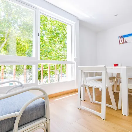 & Business By The Portuguese Butler * Carcavelos (Lisbon)